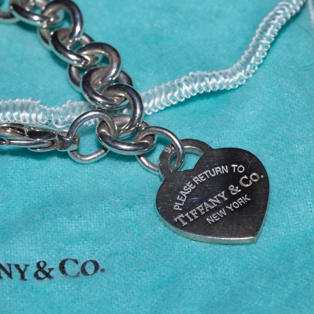 Tiffany & Co heart tag bracelet 8 inch